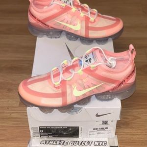 New Nike Vapormax Pink Tint Volt Womens size 8